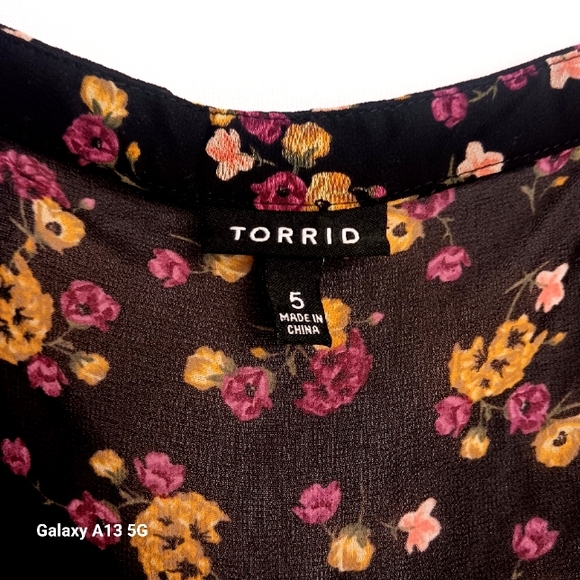 TORRID Women's Black Dress Floral Print on a Sheer Overlay Plus Size 5X - Picture 7 of 9